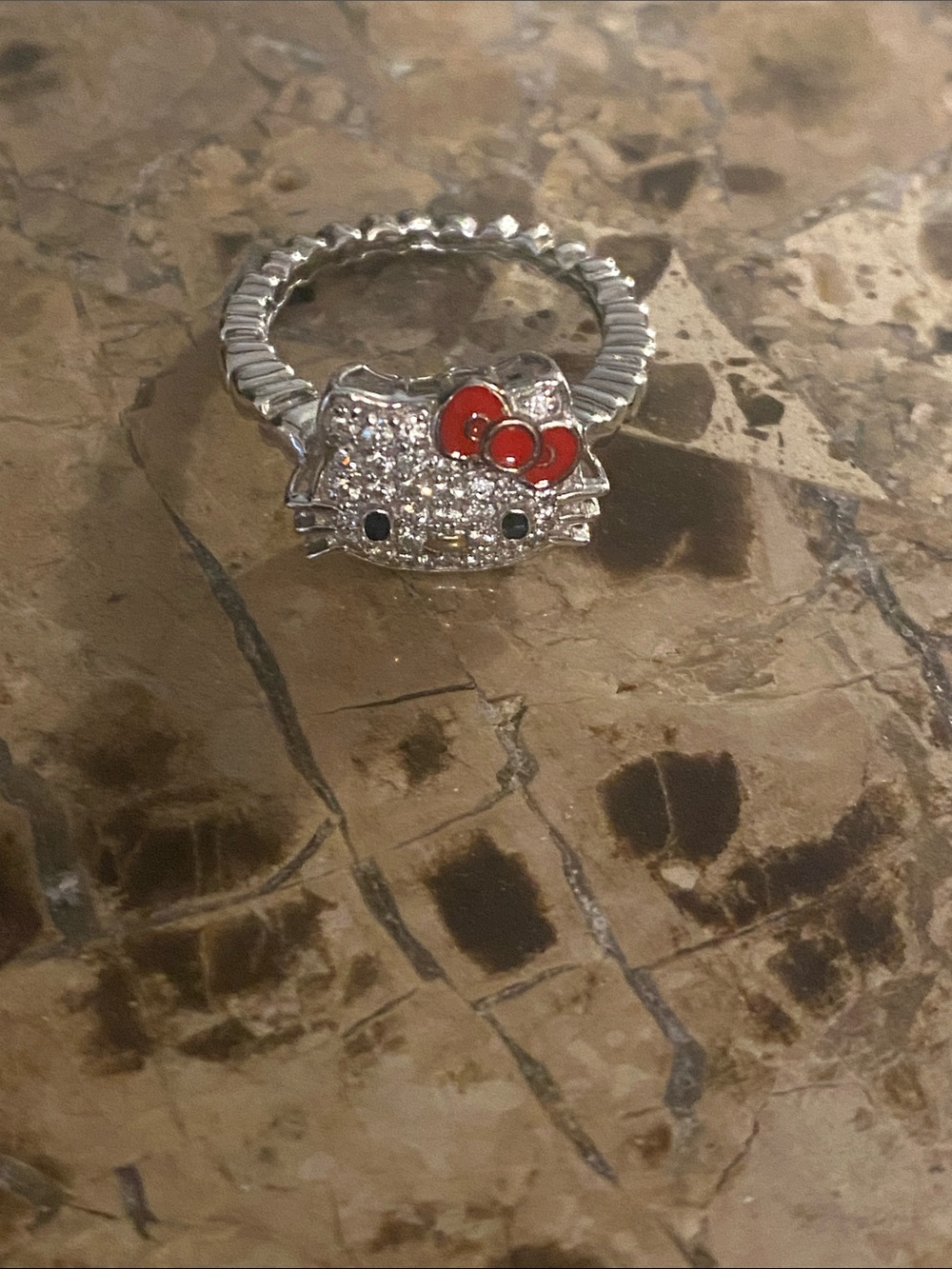 Simmons co hello kitty cz ring 925 heart band